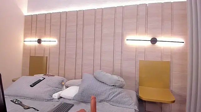 Sofia_Mar_ - rub my clit