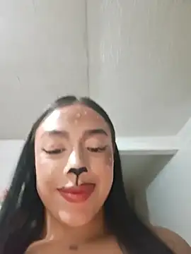 Helena_smith - DESTROID MY PUSSY AND SQUIRT