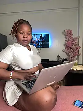 ThickyMel - Spit in my mouth as i deepthroat bby
