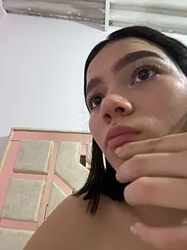 Lina_seduce - FULL STRIPTIS + OIL IN BODY🥵🔥