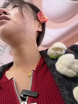 Bingbing6699 - 户外露全胸性感揉胸