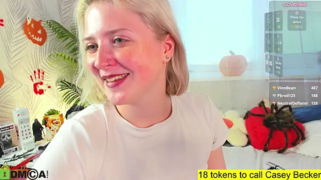 Nicole_amour_ - Touch Casey's naked tits close to cam