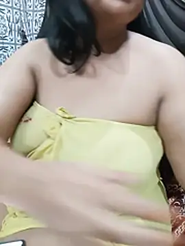 Tanisha-Chy - Full nude show,fingering,etc.