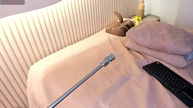 Luna_Tylor - Squirt