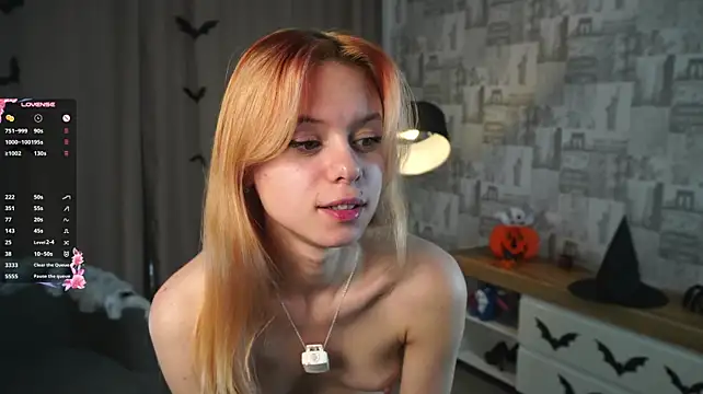 TiannaBorlace - 2 fingers in sweet pussy