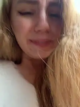 -stray-cat- - rub pussy trough the panties