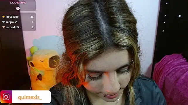 Quimexiss - Finger in pussy+ closeup
