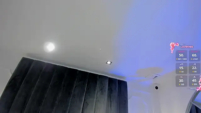 AlyssiaDanger - control toy 5mn+glass dildo