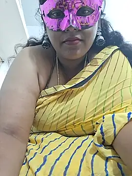 Hot_Sreeja_Tamil - Nipple suck
