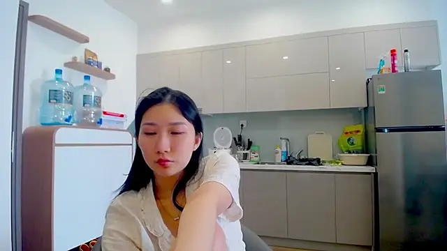 Asiagirll - MAKE ME HAPPY