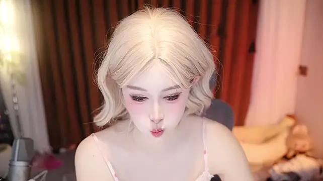 Hazelsomi - 禁止无理要求 请点菜单 不礼貌的全部拉黑，不是白虎定期去美容院脱毛不要再问了