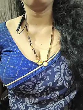 Bhuvana_555 - Boobs on honey