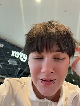 IceMur - Anal sex 1 finger