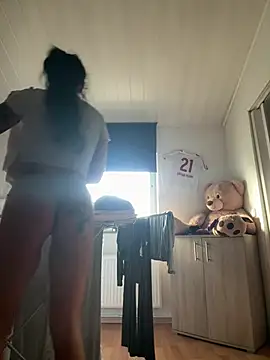 Michellegraf - 🐱 from the back