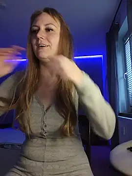SweetGermanGoddess - 😈 Slap my Tits (5x)