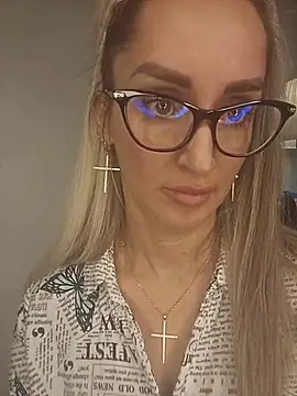 IsabelleEthan - Tease me with your lips