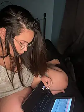 -Steffy- - suck finger