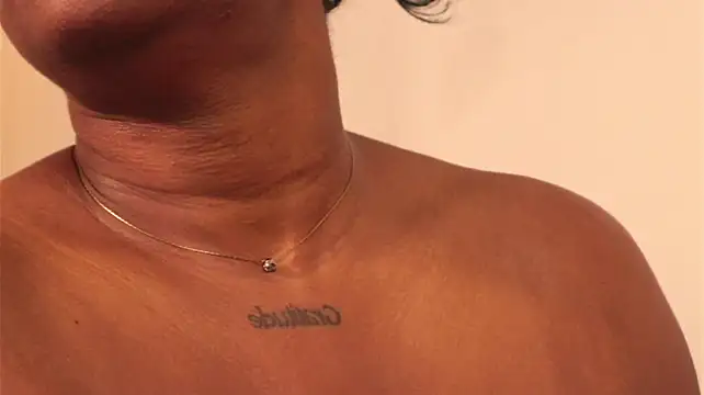 Justnala_ - Shake butt close up + spread