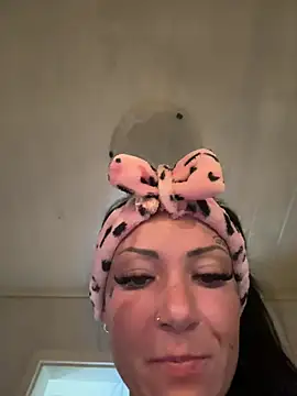 Michellegraf - 🐱 from the back