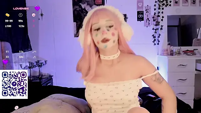 Leyli_doll1 - PANTY OFF + FINGER IN ASS!