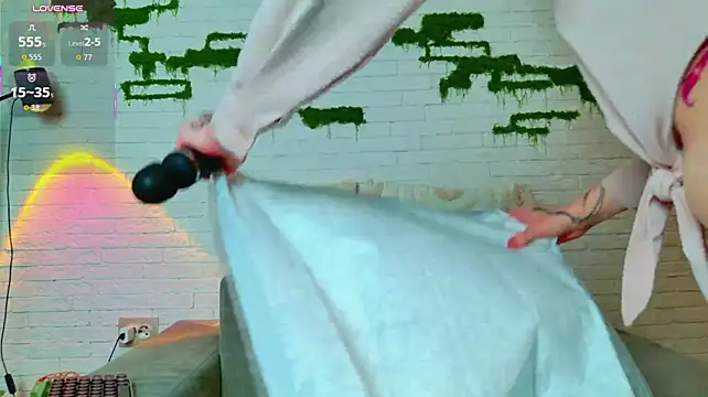 _Alison__ - Fingering asshole