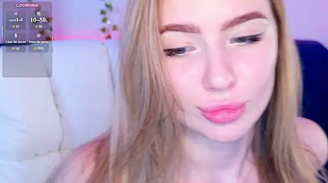Larentiaa - Oil play with pussy fuck