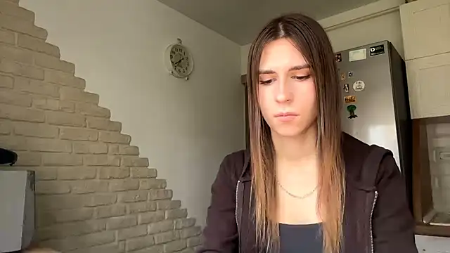 ZaraGuyette - Waist dance