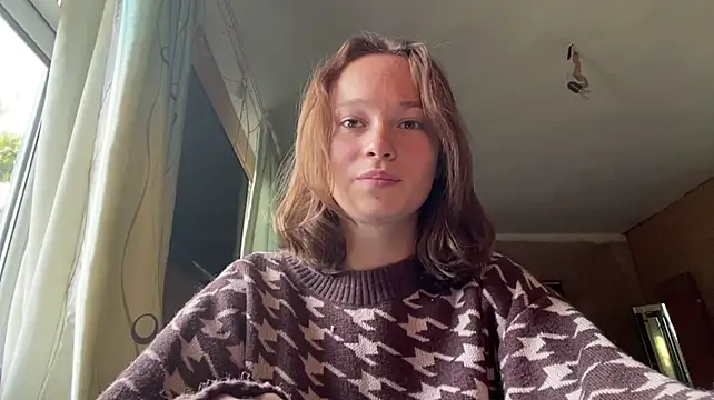 BrittanyLebowitz - Lick lips