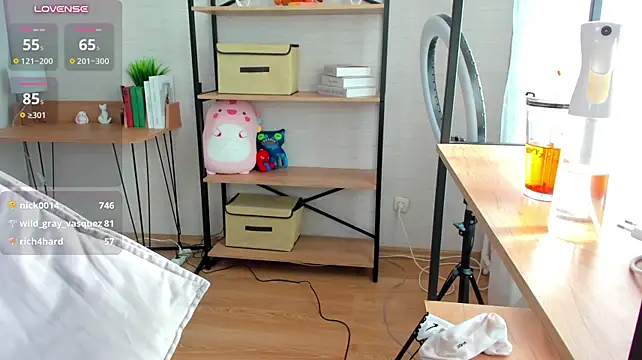 DarleenWarrior - Take off bra and overalls only