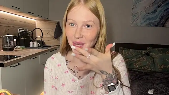 RavenShuker - 🛏️Cute Little Bed Bounces💕