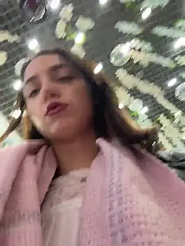 DollyTall - GO TO CAR FOR HOT RISKY SHOW