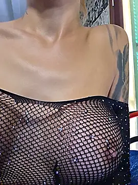 Kylie_blck - FlashTits+LivePic+1SurpriseVideo