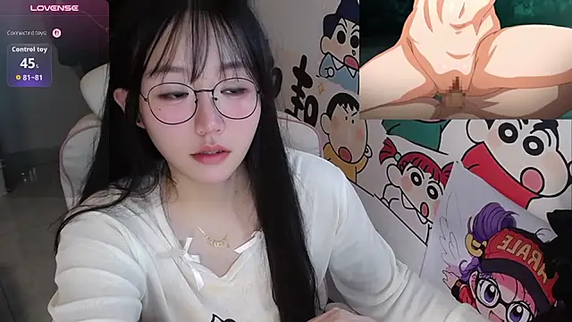 Angela-AMY - 不要看我可爱，我还可以爱你 脱光光直播300秒