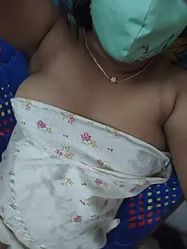 Tamilyazhini19