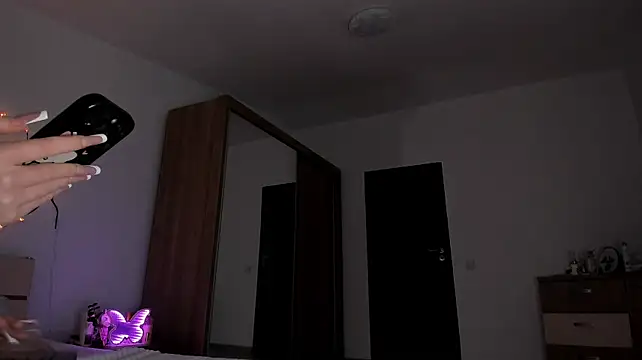 ScarlettJakobs - spank my bubble butt x 10