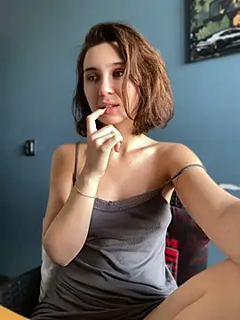 QuitieLia - For good feels in my pussy