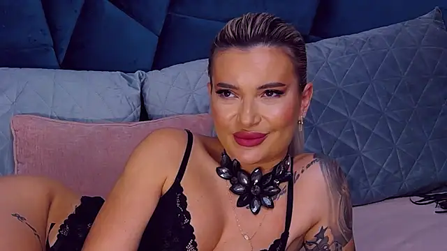 NightshadeIris - Unlock my boobs 👀