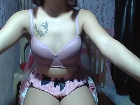 SweetPussie18x - Finger pussy+vibrator