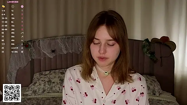 SunnySikarskie - ice from shoulders to pussy