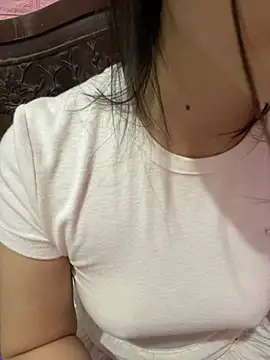 Thu_yaha - khỏa thân