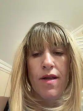 Mystical_Elenn - Striptease is public🫦🐰💦🥵😈🔥🎉🥵