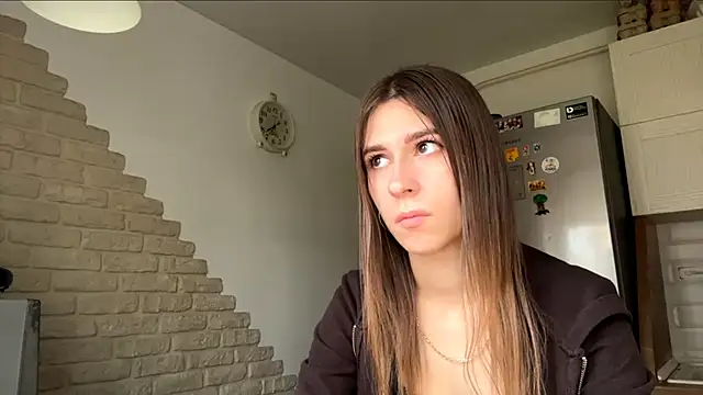 ZaraGuyette - Waist dance