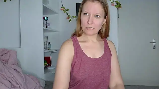 Candy_Cougar - Oily Ass Massage 2 min