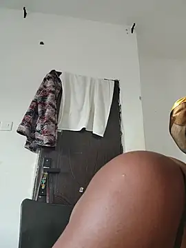 Honeybeespecial - Go bath at the beach & flash pussy😘😘