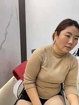 YuYu-881 - 脱一件衣服