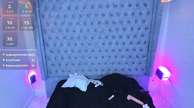 Gyal_Smith - doggy style and show ass show pussy