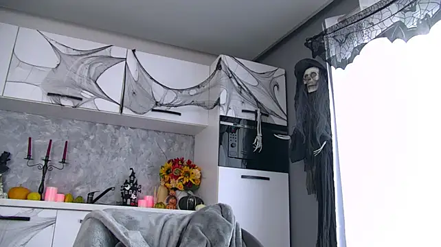IrisMonn - Make my pussy soaked 😈