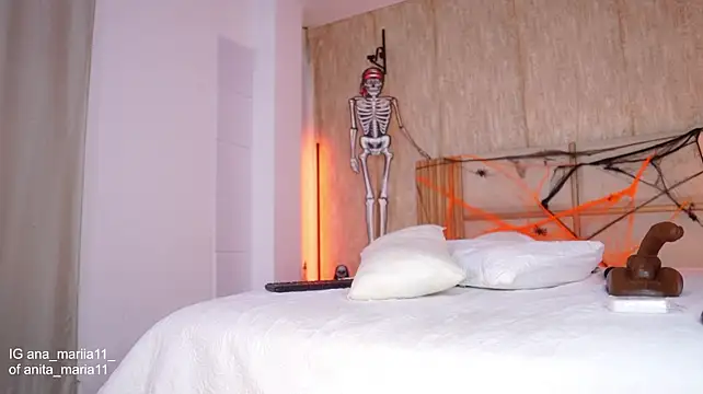 Ana_Maria11 - 😍Help me to make Squirt 🔥