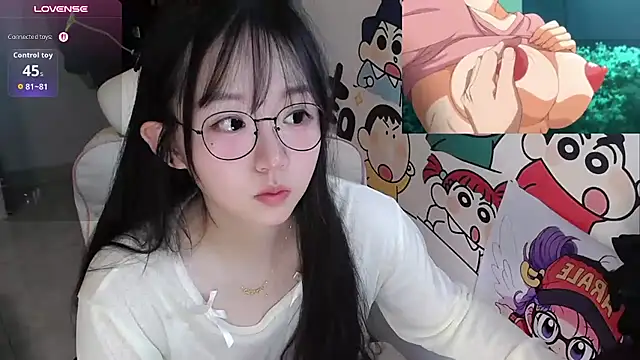 Angela-AMY - 不要看我可爱，我还可以爱你 脱光光直播300秒