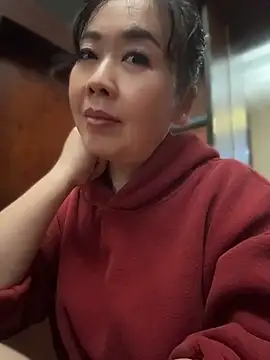 Hongxing188 - 完成目标:M腿、骑乘视角、后入视角、手指入穴、疯狂揉捏奶子、BB坐脸、比奶心